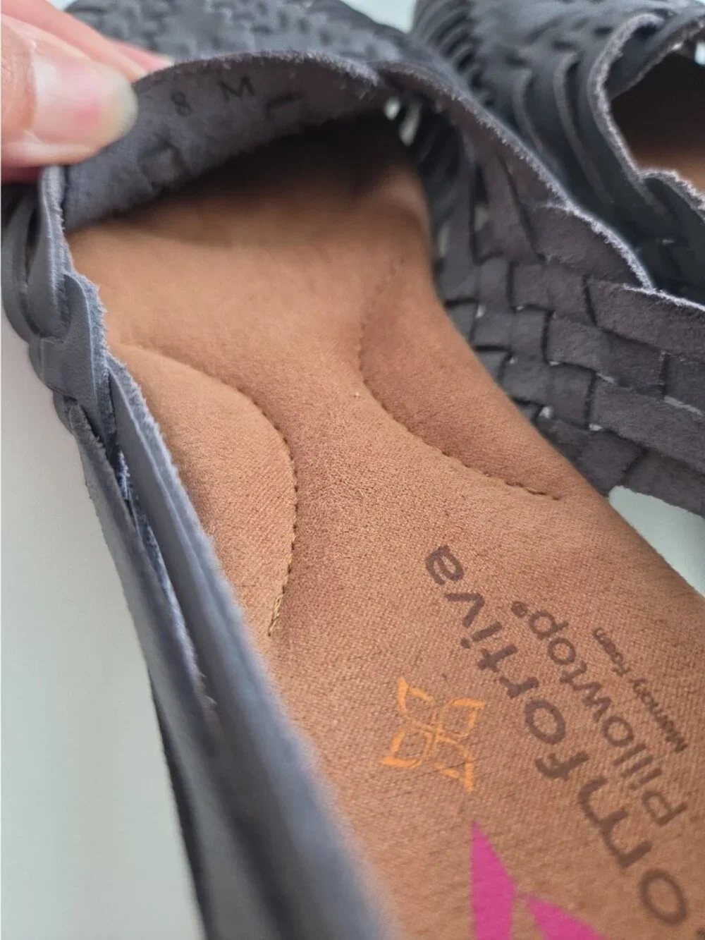 Comfortiva Womens Rainer Sandals Size 8M Navy Leather Huarache